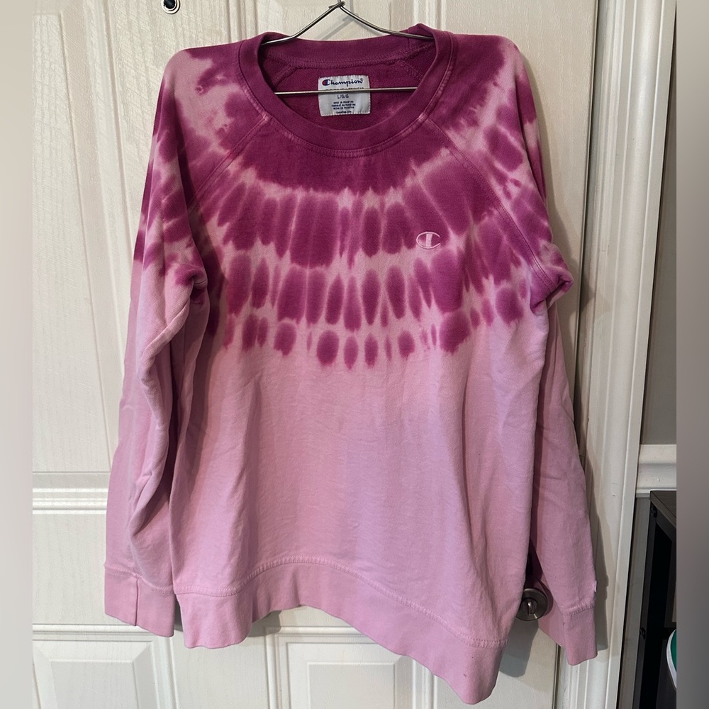 champion tie-dye baby pink/ magenta crewneck